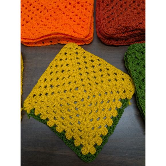 Lot of 17 Large VINTAGE Granny Square Mix 9" Red Green Orange Yellow AS SHOWN - Picture 6 of 8